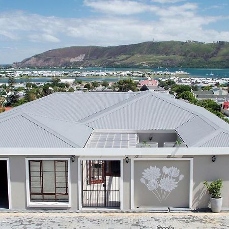 Fijnbos Guesthouse クニスナ エクステリア 写真