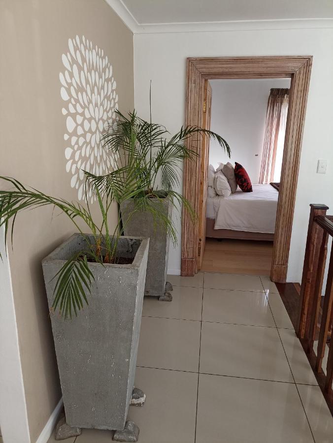 Fijnbos Guesthouse クニスナ エクステリア 写真
