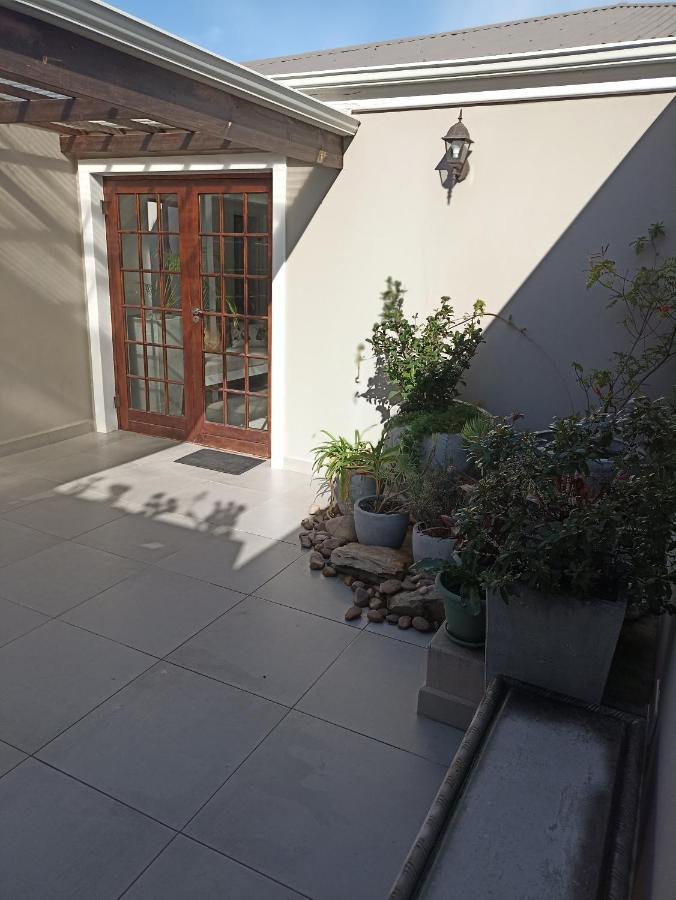 Fijnbos Guesthouse クニスナ エクステリア 写真