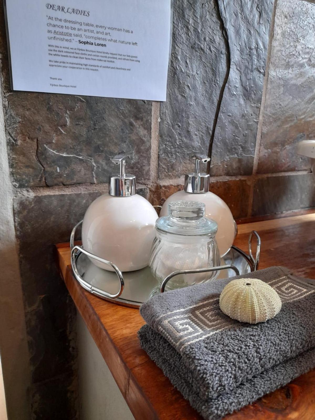 Fijnbos Guesthouse クニスナ エクステリア 写真