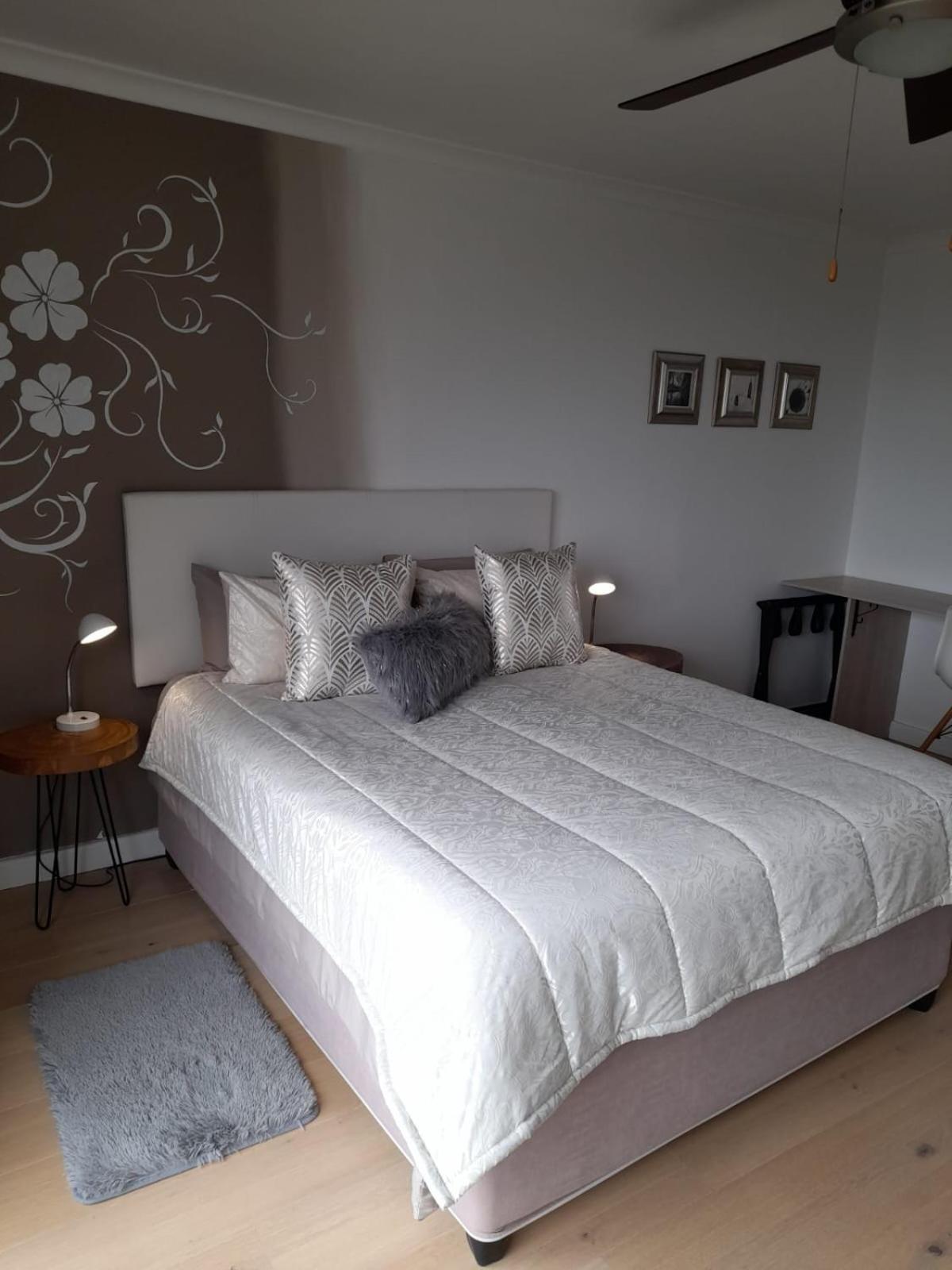 Fijnbos Guesthouse クニスナ エクステリア 写真